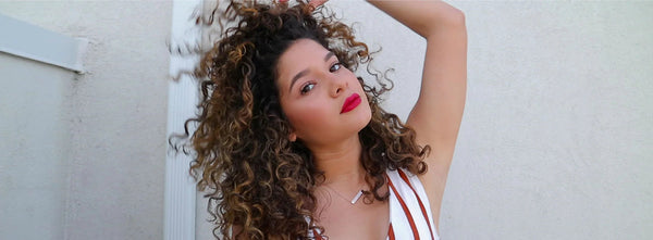 CURLY HAIR COLOR: EVERYTHING YOU NEED TO KNOW ABOUT CURLY HAIR HIGHLIGHTS