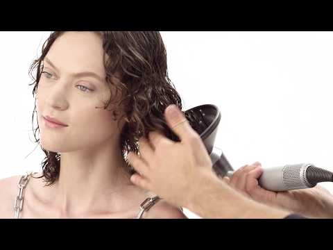 How to Get Shiny Curly Hair Using Color Wow Pop & Lock
