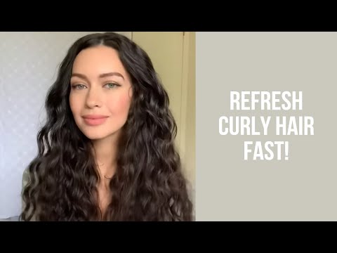 5 Second Frizz Fix | How to Tame + Refresh Curly Hair Fast